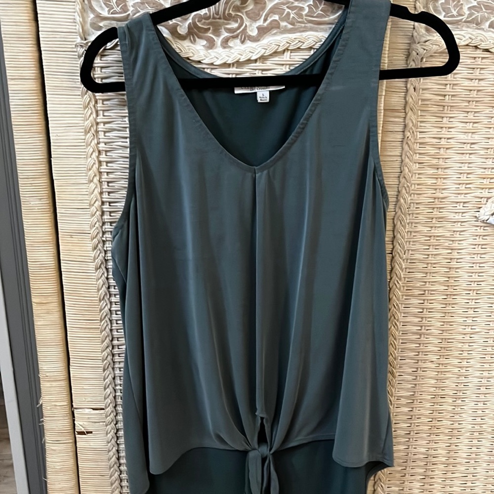 Sleeveless top with tie front